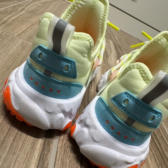 Nike React Presto GS - Picture 5 of 6